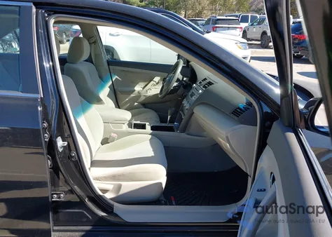 2011 Toyota Camry Le z USA, uszkodzony, nr VIN 4T4BF3EK9BR128933